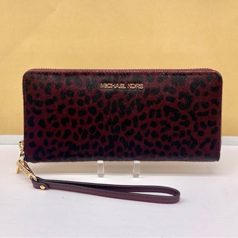 Michael Kors Jet Set Travel Large Leopard Print Continental Wallet Wristlet